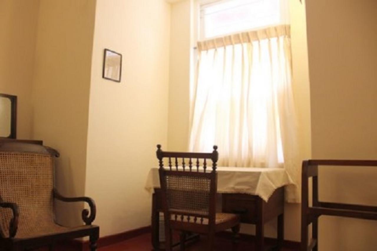 Charming Homestay By The Beach Dehiwala-Mount Lavinia ภายนอก รูปภาพ