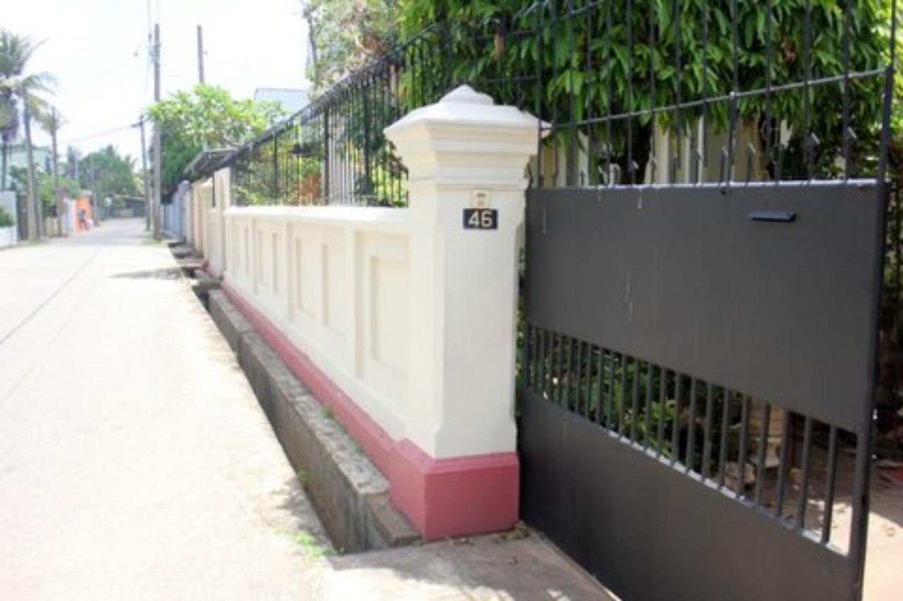 Charming Homestay By The Beach Dehiwala-Mount Lavinia ภายนอก รูปภาพ
