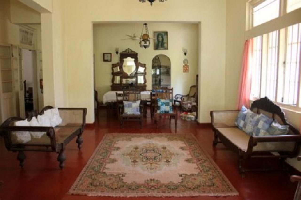 Charming Homestay By The Beach Dehiwala-Mount Lavinia ภายนอก รูปภาพ