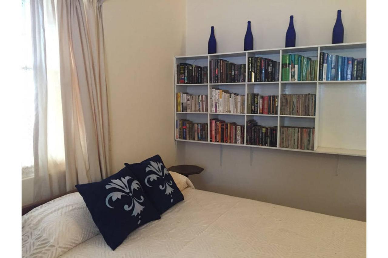 Charming Homestay By The Beach Dehiwala-Mount Lavinia ภายนอก รูปภาพ