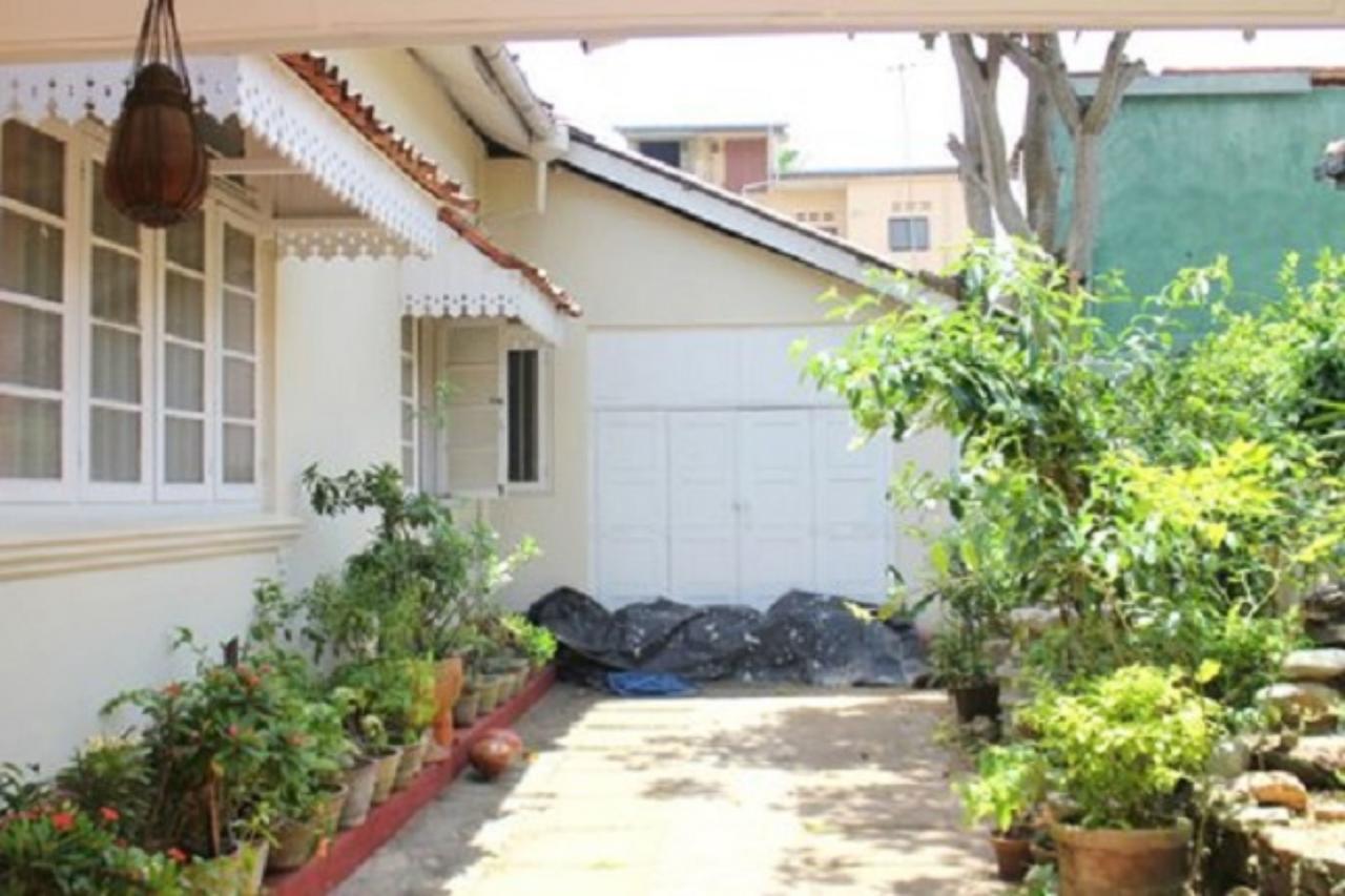 Charming Homestay By The Beach Dehiwala-Mount Lavinia ภายนอก รูปภาพ